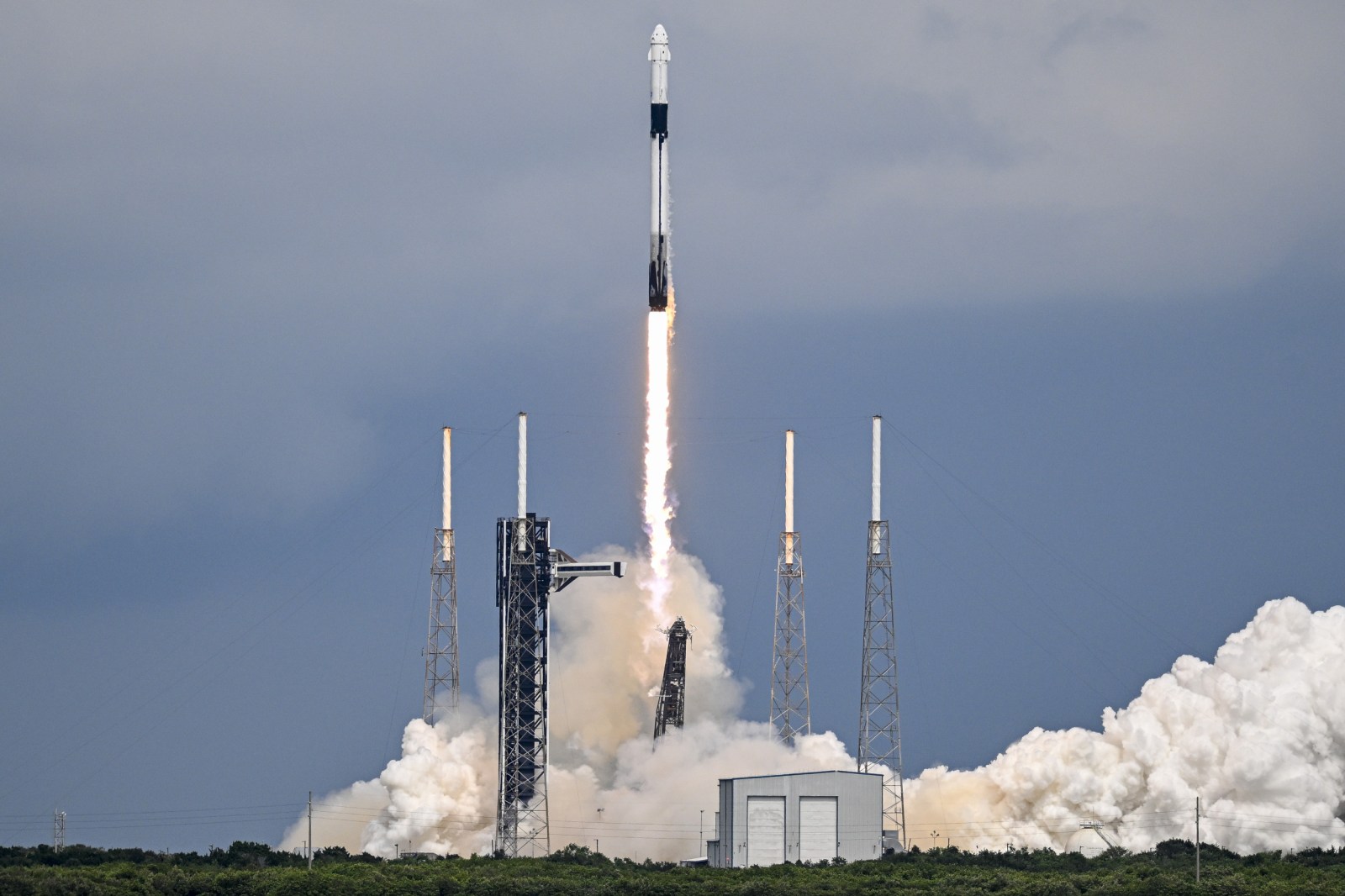 SpaceX falcon 9 crashing into the moon
