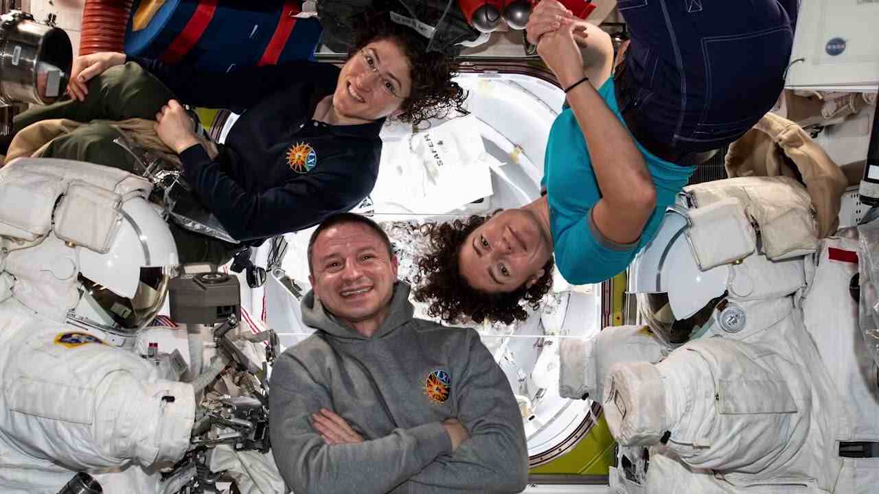 Thanksgiving Video Message from NASA Astronauts in Space