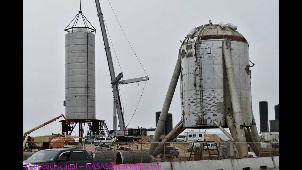 SpaceX Boca Chica - Starship SN1 moved to the launch site