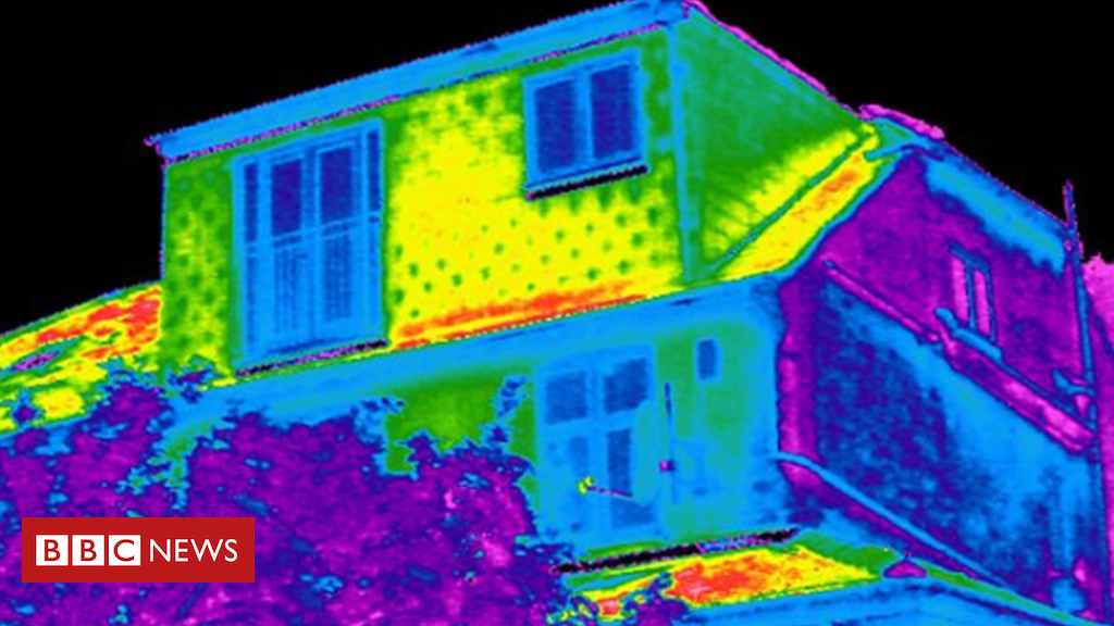 Two-thirds of UK homes 'fail on energy efficiency targets'