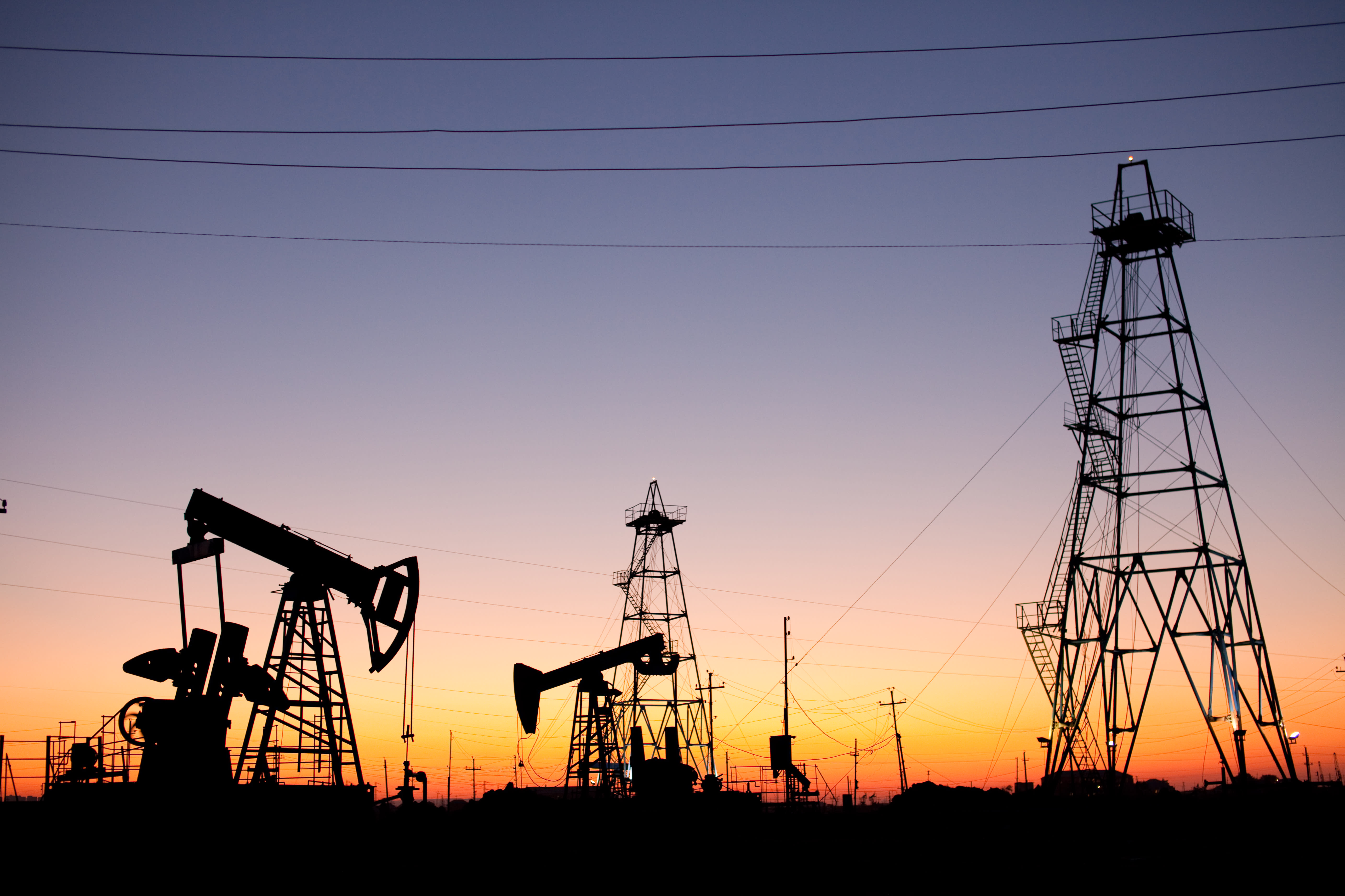 Oil prices mixed, US inventory build-up heightens oversupply concerns