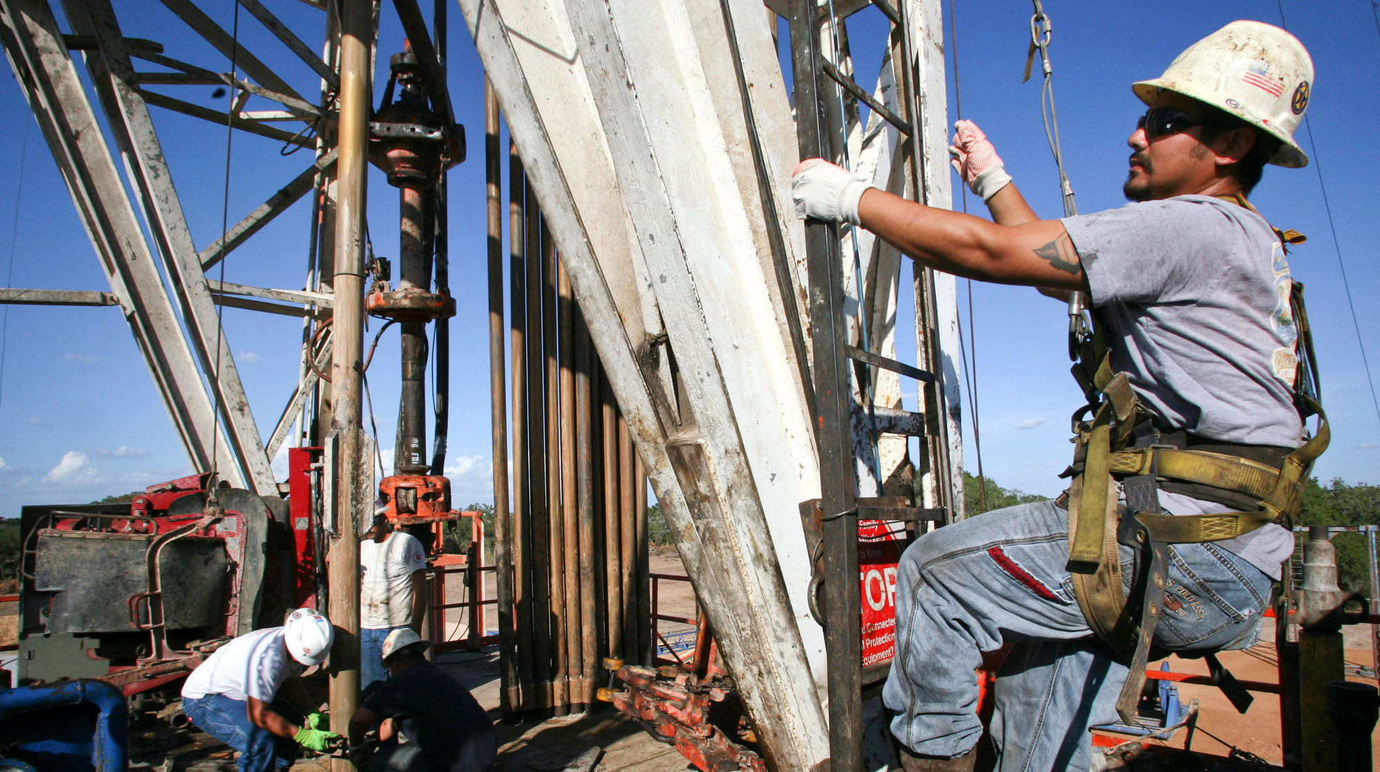 Oil surges 20%, posts fifth straight day of gains for first time since July