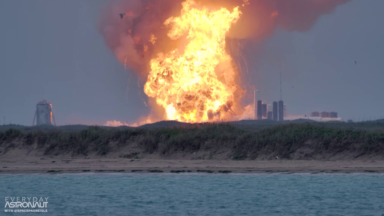 Massive explosion of a SpaceX Starship Prototype (SN4) at Boca Chica Texas