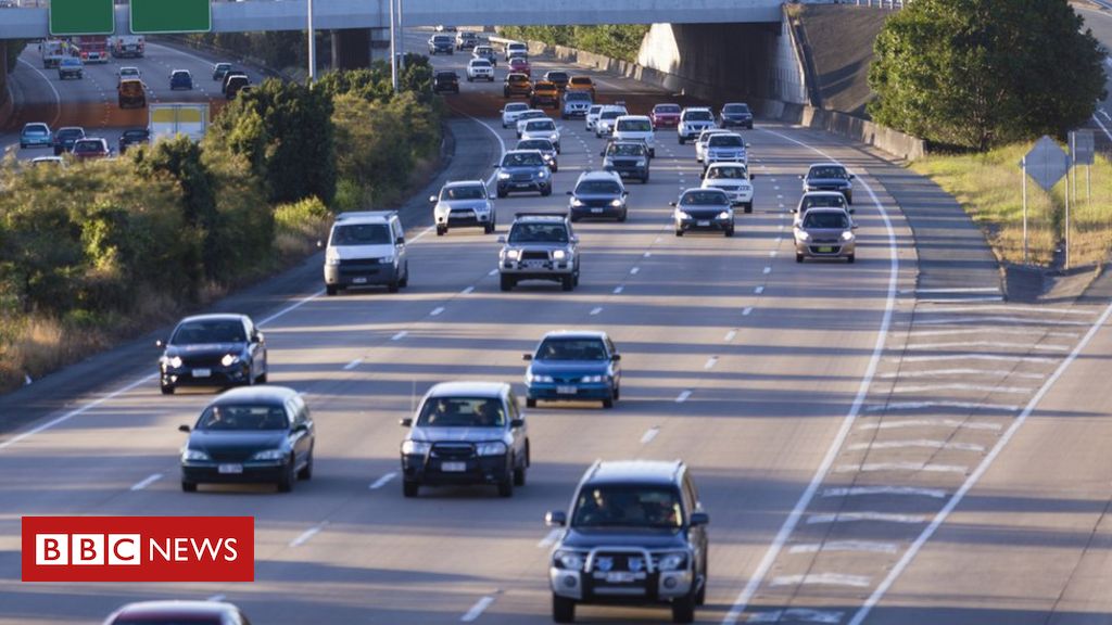 Increase car taxes to help climate, advisers say