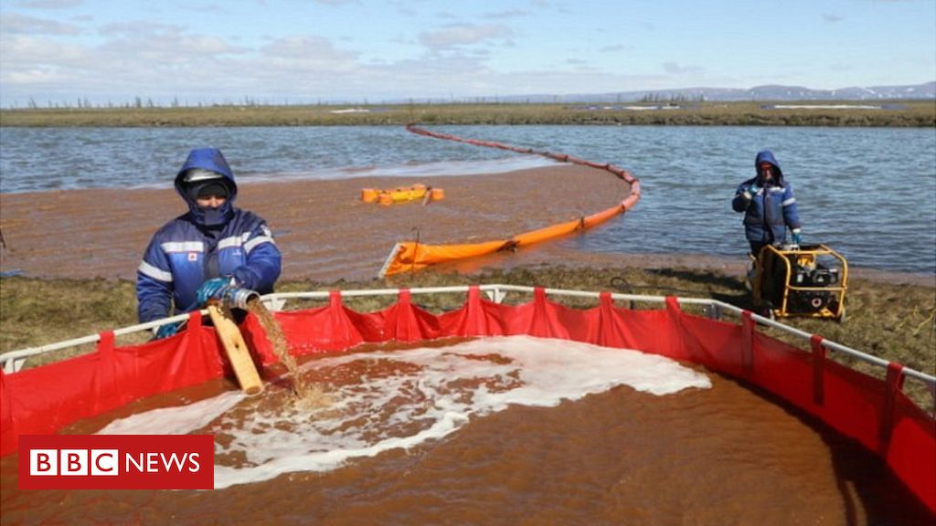 Russian Arctic oil spill pollutes big lake near Norilsk