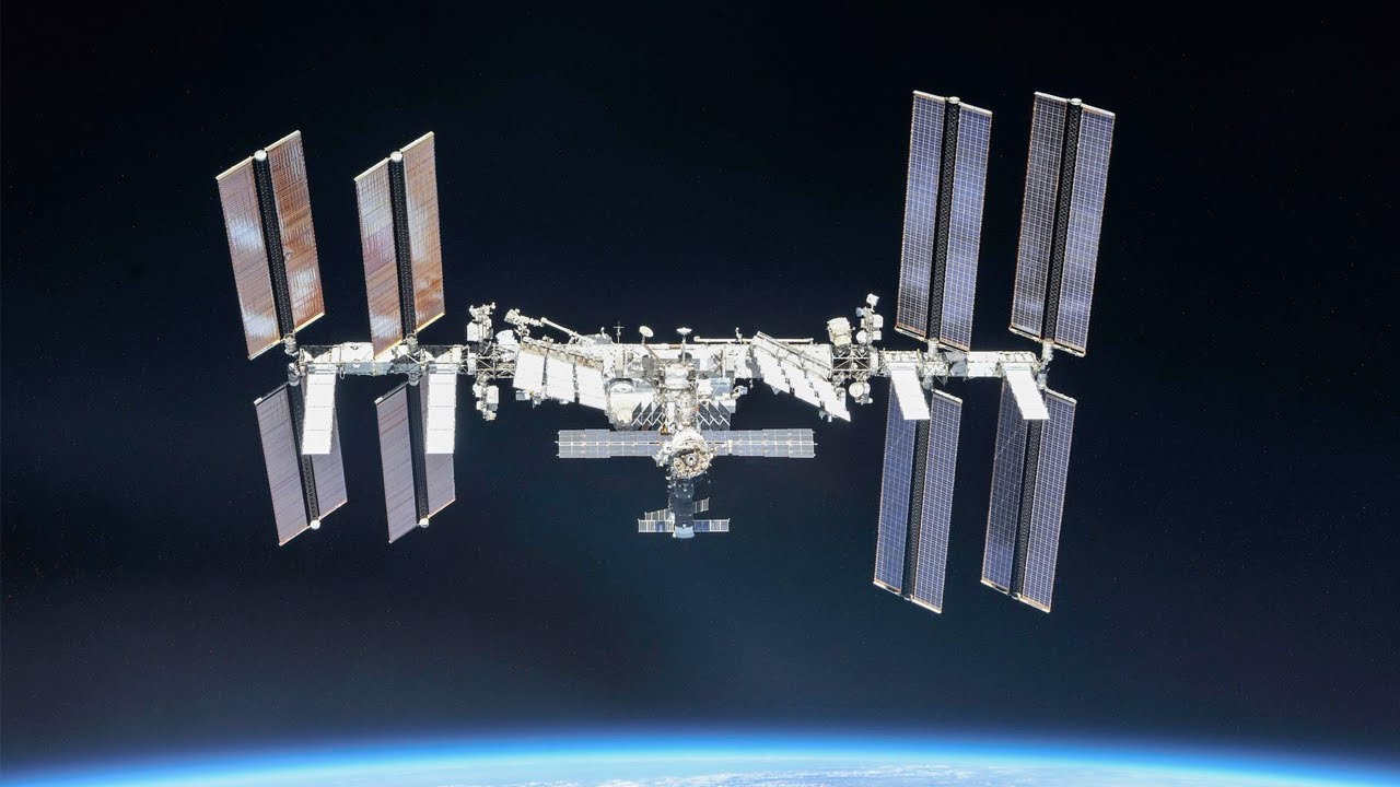 Marking 20 Years of Humans Aboard the Space Station on This Week @NASA  November 6, 2020